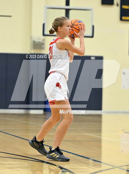 Thumbnail 3 in JV: Cosumnes Oaks vs. Bella Vista (Rumble on the River) photogallery.