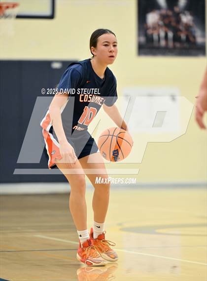 Thumbnail 3 in JV: Cosumnes Oaks vs. Bella Vista (Rumble on the River) photogallery.