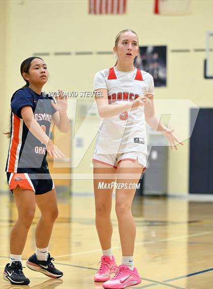 Thumbnail 3 in JV: Cosumnes Oaks vs. Bella Vista (Rumble on the River) photogallery.