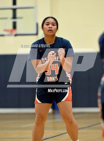Thumbnail 2 in JV: Cosumnes Oaks vs. Bella Vista (Rumble on the River) photogallery.