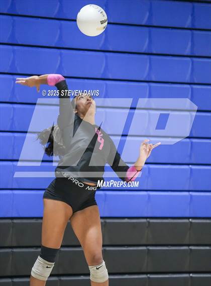 Thumbnail 2 in ALA - Gilbert North vs. O'Connor (House of Payne Tournament) photogallery.