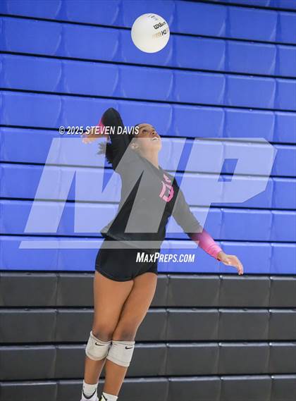 Thumbnail 2 in ALA - Gilbert North vs. O'Connor (House of Payne Tournament) photogallery.