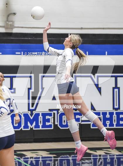 Thumbnail 3 in ALA - Gilbert North vs. O'Connor (House of Payne Tournament) photogallery.