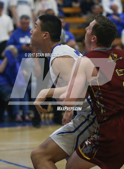Thumbnail 1 in Esperanza Aztecs @ Santa Margarita Eagles photogallery.