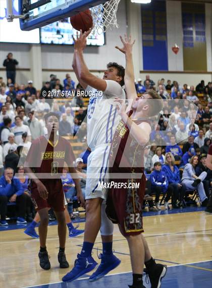 Thumbnail 3 in Esperanza Aztecs @ Santa Margarita Eagles photogallery.
