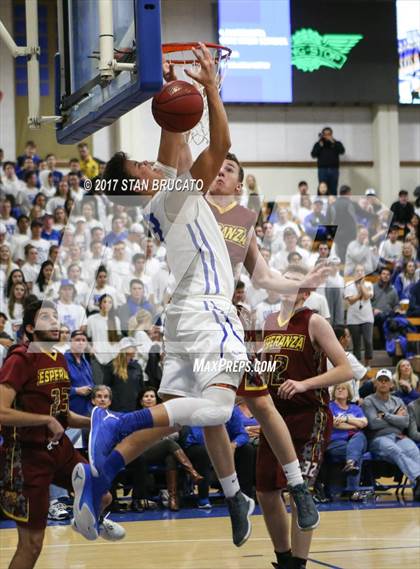 Thumbnail 2 in Esperanza Aztecs @ Santa Margarita Eagles photogallery.