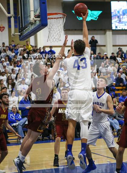 Thumbnail 3 in Esperanza Aztecs @ Santa Margarita Eagles photogallery.
