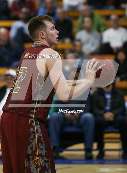 Thumbnail 2 in Esperanza Aztecs @ Santa Margarita Eagles photogallery.
