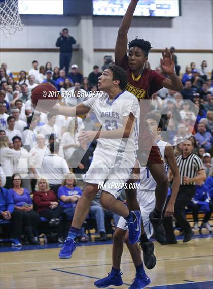 Thumbnail 2 in Esperanza Aztecs @ Santa Margarita Eagles photogallery.