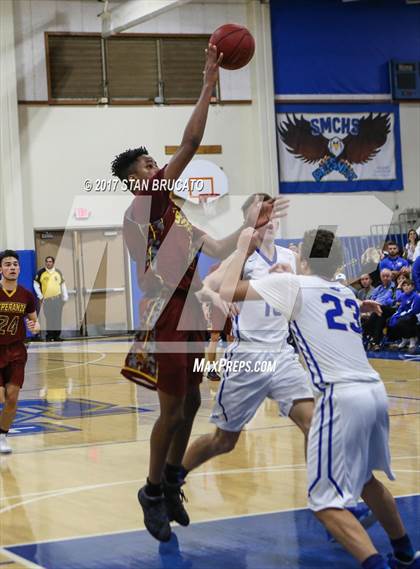 Thumbnail 3 in Esperanza Aztecs @ Santa Margarita Eagles photogallery.