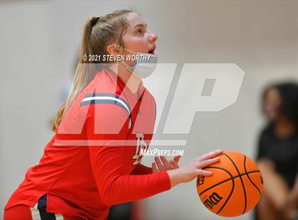 Thumbnail 3 in Davidson Day @ The Burlington School (NCISAA 2A Final) photogallery.