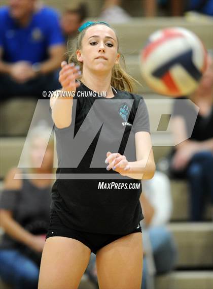Thumbnail 2 in El Toro @ Aliso Niguel photogallery.