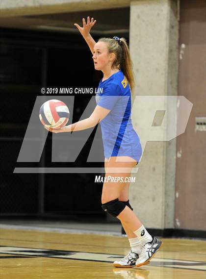Thumbnail 2 in El Toro @ Aliso Niguel photogallery.