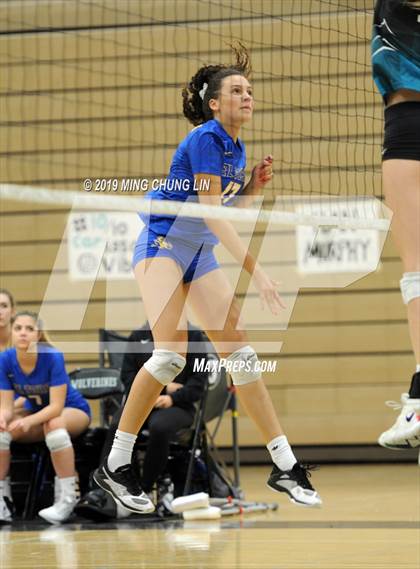 Thumbnail 2 in El Toro @ Aliso Niguel photogallery.