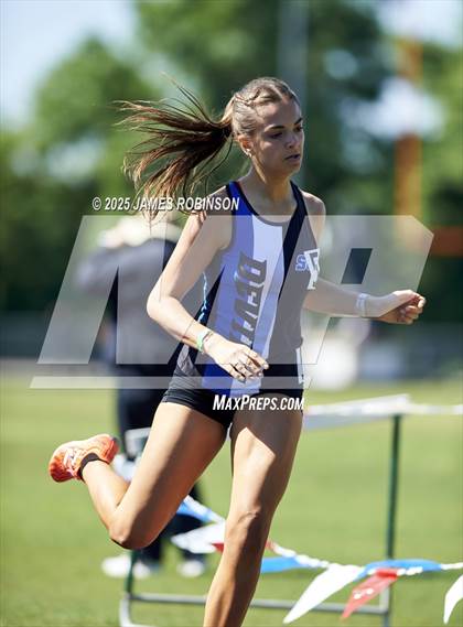 Thumbnail 3 in Gateway Conference Championships (800m) photogallery.