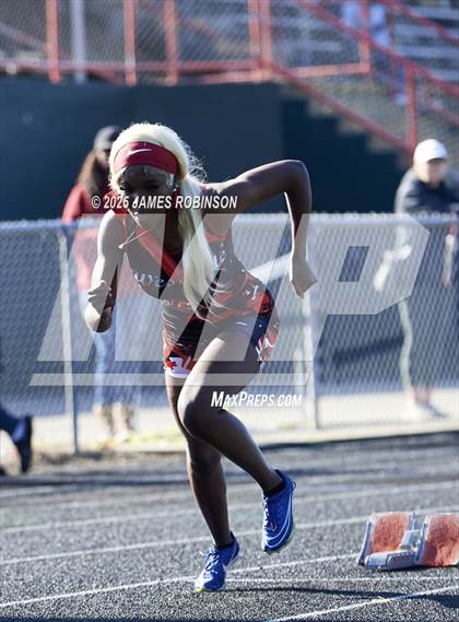 Thumbnail 3 in Gateway Conference Championships (800m) photogallery.