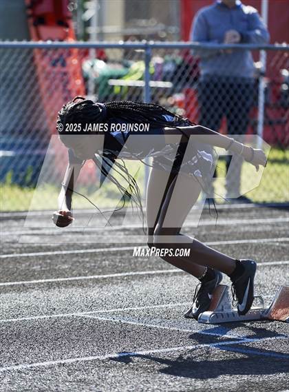 Thumbnail 1 in Gateway Conference Championships (800m) photogallery.