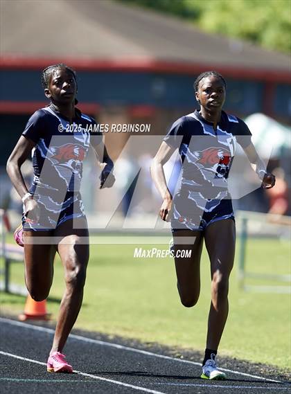 Thumbnail 3 in Gateway Conference Championships (800m) photogallery.