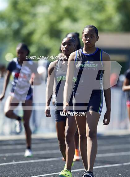 Thumbnail 3 in Gateway Conference Championships (800m) photogallery.
