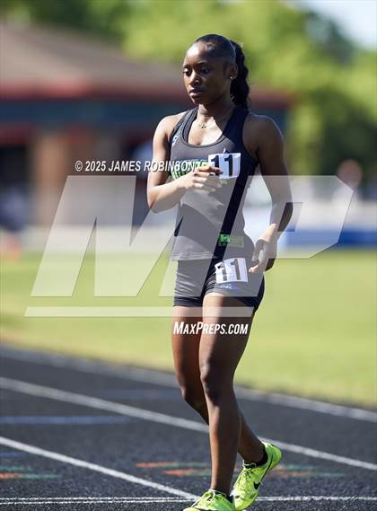 Thumbnail 2 in Gateway Conference Championships (800m) photogallery.