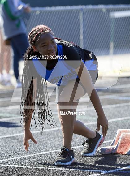 Thumbnail 1 in Gateway Conference Championships (800m) photogallery.