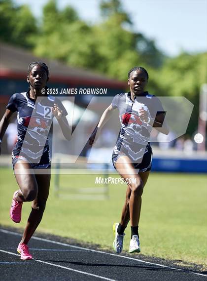 Thumbnail 1 in Gateway Conference Championships (800m) photogallery.