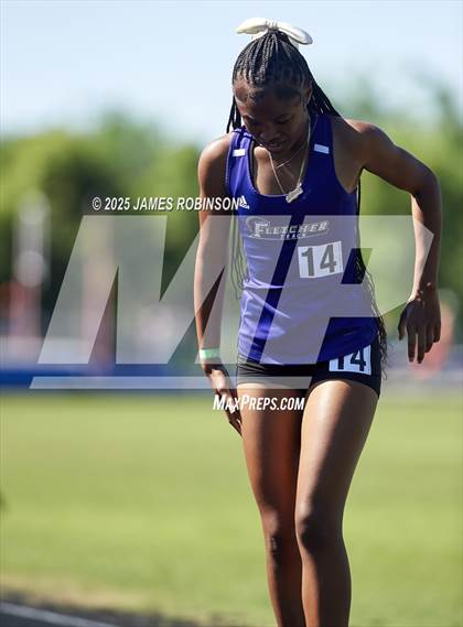 Thumbnail 2 in Gateway Conference Championships (800m) photogallery.