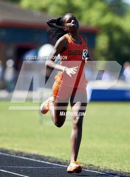 Thumbnail 2 in Gateway Conference Championships (800m) photogallery.