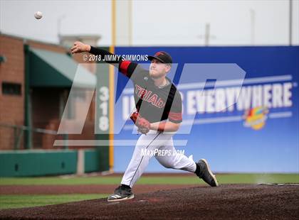 Thumbnail 1 in Triad vs Glenwood (IHSA Class 3A Super Sectional) photogallery.