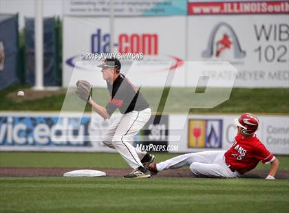 Thumbnail 3 in Triad vs Glenwood (IHSA Class 3A Super Sectional) photogallery.