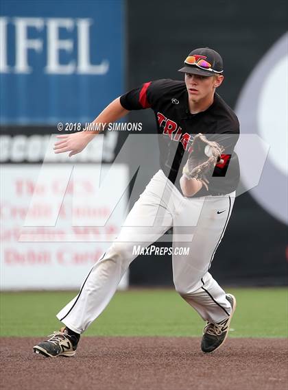 Thumbnail 1 in Triad vs Glenwood (IHSA Class 3A Super Sectional) photogallery.