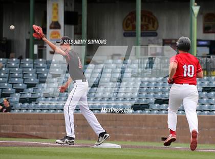 Thumbnail 3 in Triad vs Glenwood (IHSA Class 3A Super Sectional) photogallery.