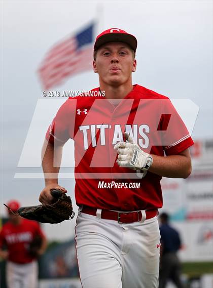 Thumbnail 1 in Triad vs Glenwood (IHSA Class 3A Super Sectional) photogallery.
