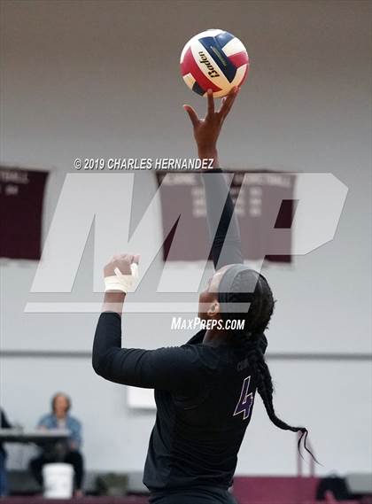 Thumbnail 3 in Cedar Park vs. College Station (UIL 5A Regional Quarterfinal) photogallery.