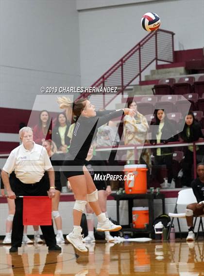Thumbnail 3 in Cedar Park vs. College Station (UIL 5A Regional Quarterfinal) photogallery.