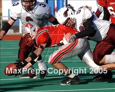 Thumbnail 3 in Branford vs. East Lyme (Class MM final) photogallery.