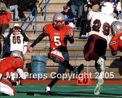 Thumbnail 3 in Branford vs. East Lyme (Class MM final) photogallery.