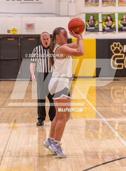 Thumbnail 3 in Geneva @ Honeoye Falls-Lima (NYSPHSAA Section 5 Class A Pre-Quarterfinal Round 1) photogallery.
