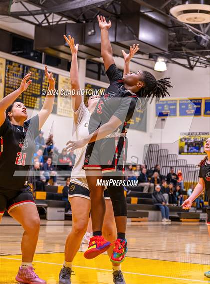 Thumbnail 3 in Geneva @ Honeoye Falls-Lima (NYSPHSAA Section 5 Class A Pre-Quarterfinal Round 1) photogallery.