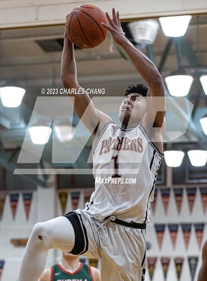 Thumbnail 1 in Eureka vs Santa Rosa (Sonoma County Classic Tournament) photogallery.