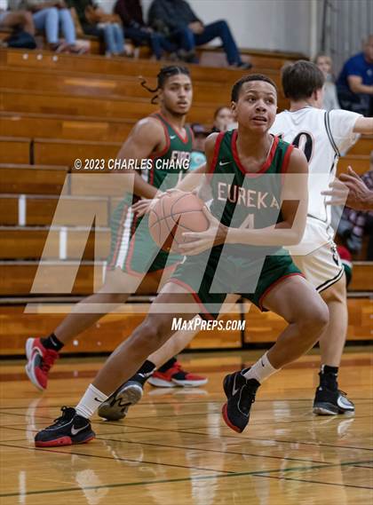 Thumbnail 1 in Eureka vs Santa Rosa (Sonoma County Classic Tournament) photogallery.