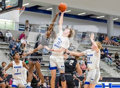 Thumbnail 1 in Lewisville @ Hebron photogallery.