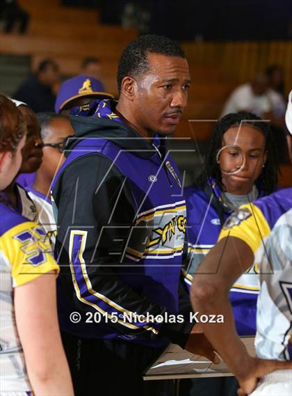 Thumbnail 3 in Downey vs. Lynwood photogallery.