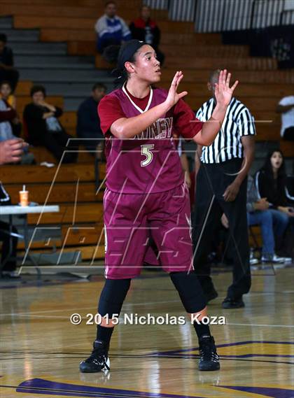 Thumbnail 3 in Downey vs. Lynwood photogallery.