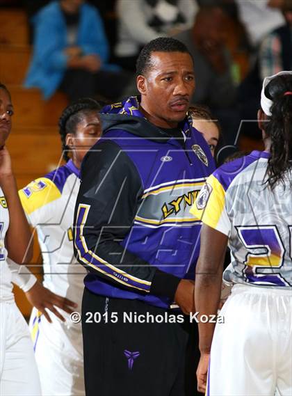 Thumbnail 2 in Downey vs. Lynwood photogallery.