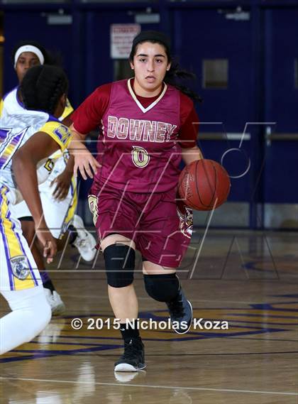 Thumbnail 1 in Downey vs. Lynwood photogallery.