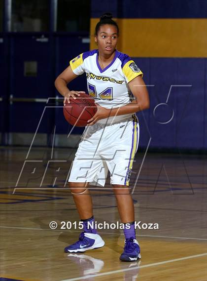 Thumbnail 1 in Downey vs. Lynwood photogallery.
