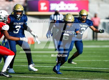 Thumbnail 2 in Muir vs Pasadena photogallery.