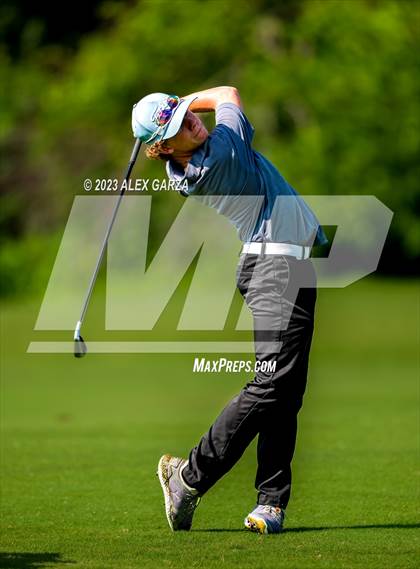 Thumbnail 1 in UIL 1A Boys Golf Finals Round 1 photogallery.
