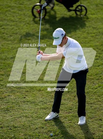 Thumbnail 1 in UIL 1A Boys Golf Finals Round 1 photogallery.